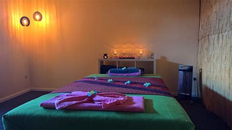 jaarasthip thai massage thaimassør i nørresundby