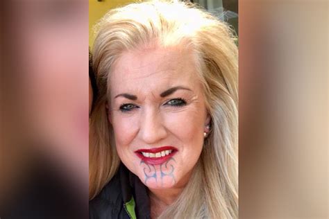 life coach s maori face tattoo sparking controversy in new zealand
