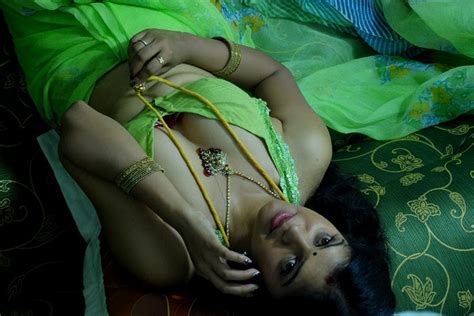 indian actress hot pictures maximum hot actress scene pictures from indian moviesnavel shows