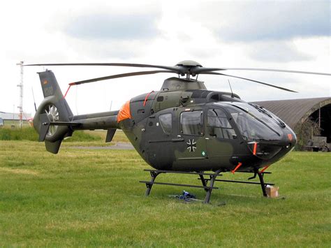miragec australia selects ec   helicopter training  navy  army