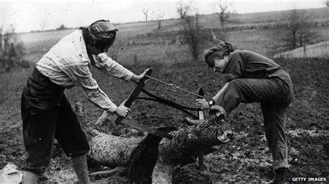 how land girls helped feed britain to victory in ww1 bbc