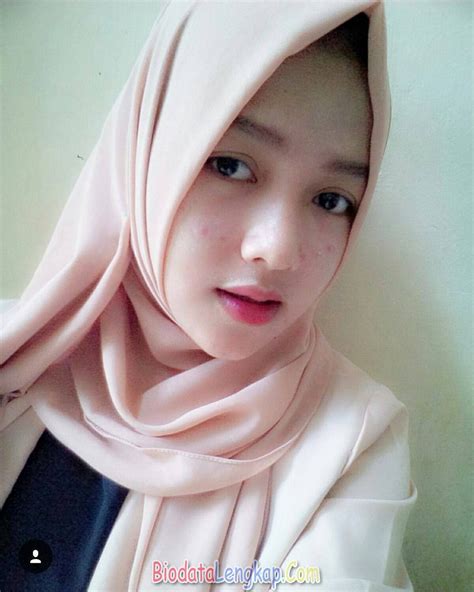 Wanita Alim Pake Hijab Download Bokep Indonesia Gratis