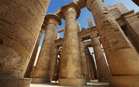 suicide bomb attack targeting luxors karnak temple foiled egyptian streets