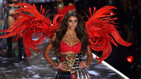 How Victoria S Secret Models And Angels Are Different