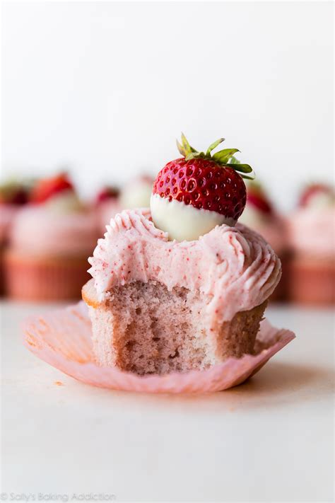 White Chocolate Strawberry Cupcakes Sallys Baking Addiction