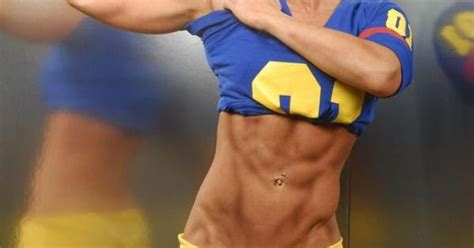 she s lean and has beautiful muscular definition female fitness pinterest muscle
