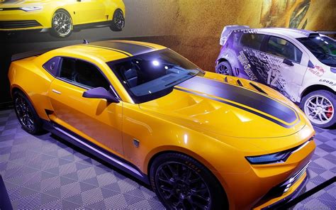 foto oboi zheltyy chevrolet camaro concept transformers transformery film tyuning kontsept