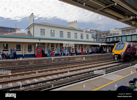 eastleigh railway station eastleigh hampshire england stock photo  alamy