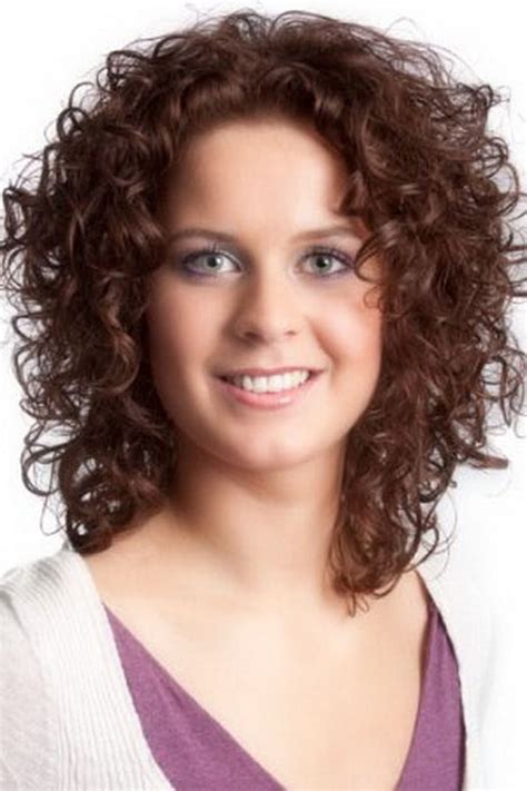 Sensational Medium Length Curly Hairstyle For Thick Hair