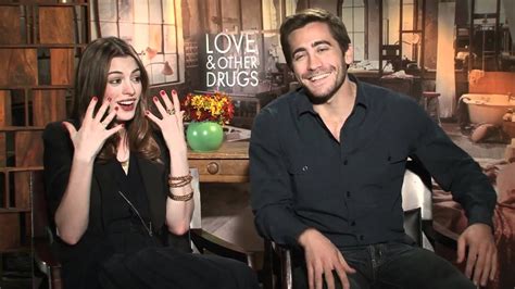 Anne Hathaway And Jake Gyllenhaal Interview Love And Other Drugs