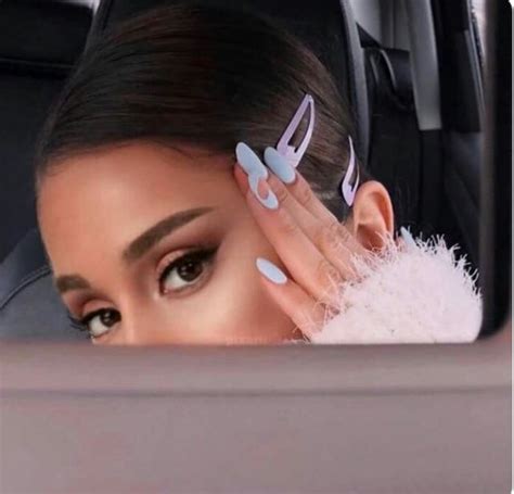 Kara Adlı Kullanıcının Ariana Grande Panosundaki Pin Ariana Grande
