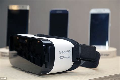 Oculus And Samsung Reveal 99 Vr Headset That Uses Your