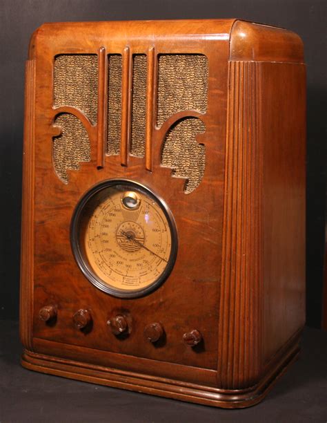 silvertone sears model  tombstone radio