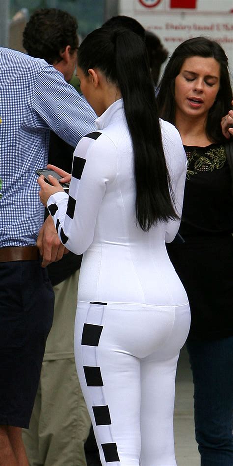 photos kim kardashian new booty pic selfie blacksportsonline