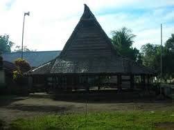 arsiteriantk rumah adat maluku utara