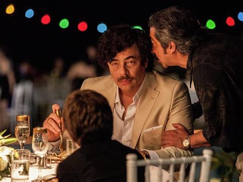 Sinopsis Escobar Paradise Lost Kisah Cinta Keponakan Bos Narkoba Terkenal