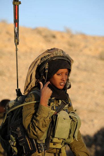 israeli women army in military training 01 women army