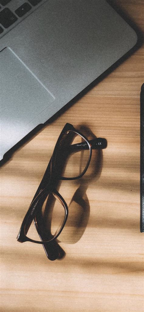 macbook glasses notebook wallpaper sc iphonexs