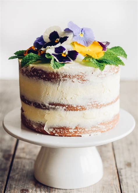 edible flower cakes   enjoy beautiful blooms  sight  taste