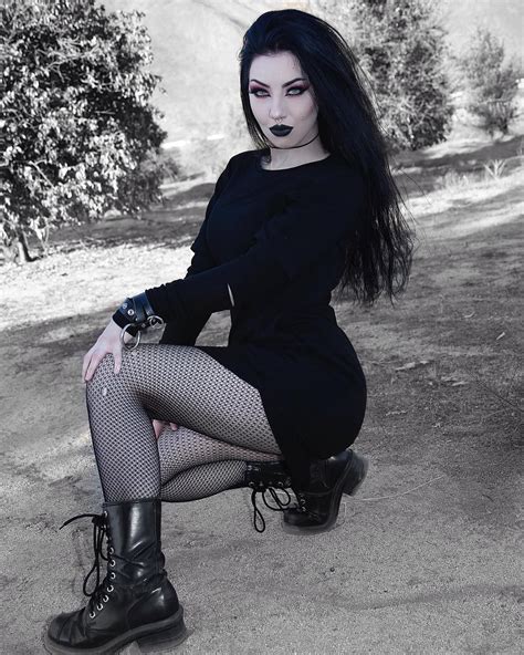 kristiana gothic outfits goth beauty goth model