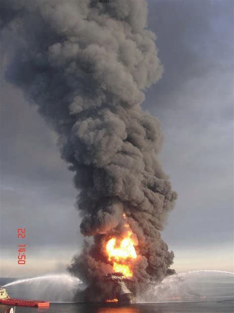 the gulf oil rig explosion on the scene photos watts up with that