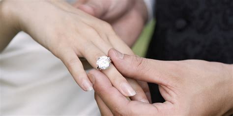 what women really want in an engagement ring infographic