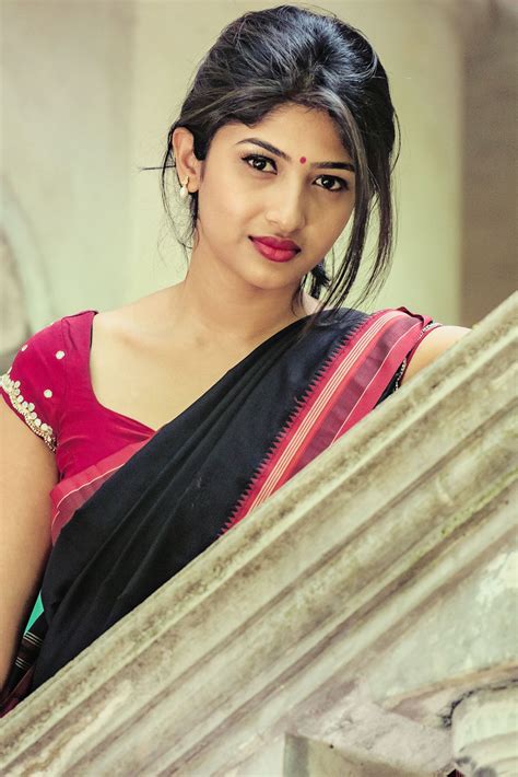 gorgeous beautiful bollywood actress  beautiful indian actress