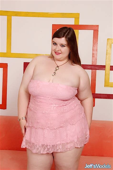 cute and chubby bbw saphire rose turns hot photo album by