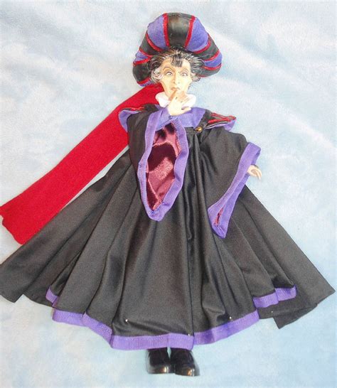 Claude Frollo 11 Doll