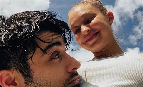 gigi hadid shares new photos from her pregnancy including