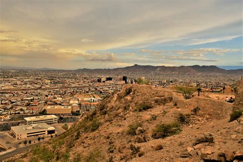 living rootless el paso  scenic drive overlook