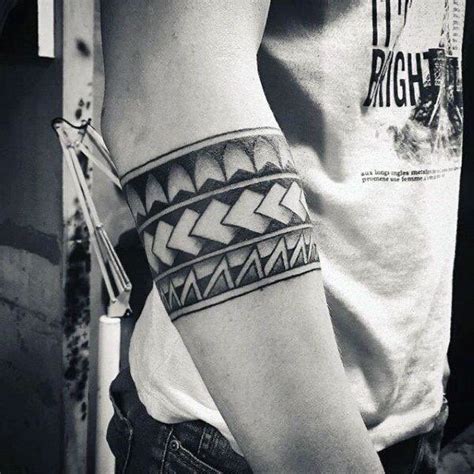 Pin By Vatnakphok On រូបភាព Tattoo Designs Men Arm Band Tattoo