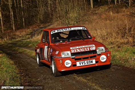 rally race car supercar racing classic retro renault  turbo  renault