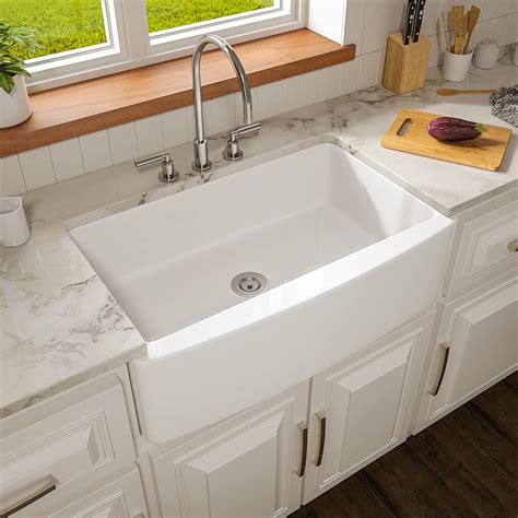 white farmhouse kitchen sink