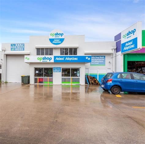 sort after highway frontage 391 yaamba road park avenue qld 4701