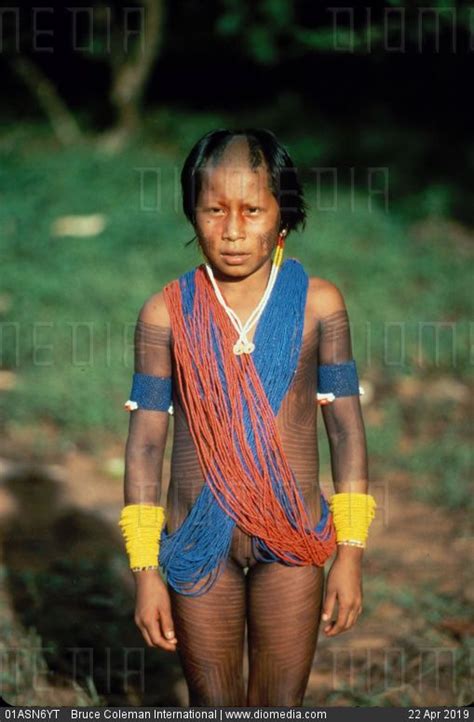 Stock Image Indians Brazil Kayapo Indian Girl In Traditional Bead