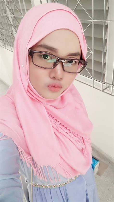 vape hijab cantik