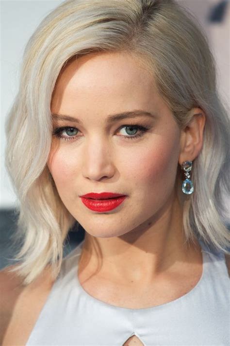 the best red lip looks of 2016 — celebrities wearing red lipstick