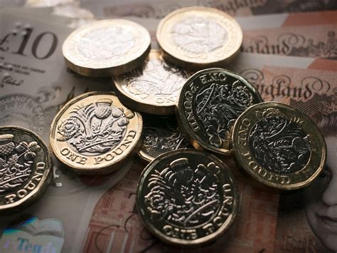 pound sterling latest strong run    brexit fears remain