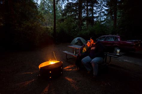 5 Tips For Creating Fun Campfire Photos