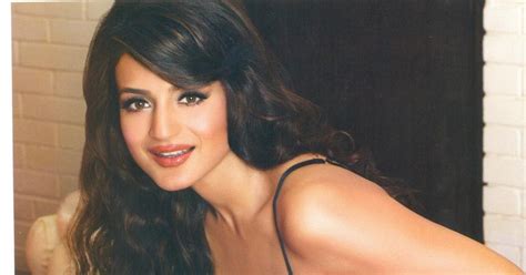 Picattraction Unseen Amisha Patel Magazine Scans