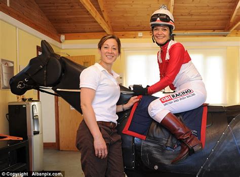 Jane Fryer Now I Know The Agony Of Riding In The Derby Daily Mail