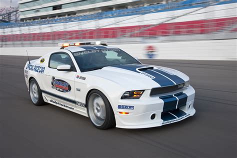 shelby gt  pace car duties  shelby american nascar race