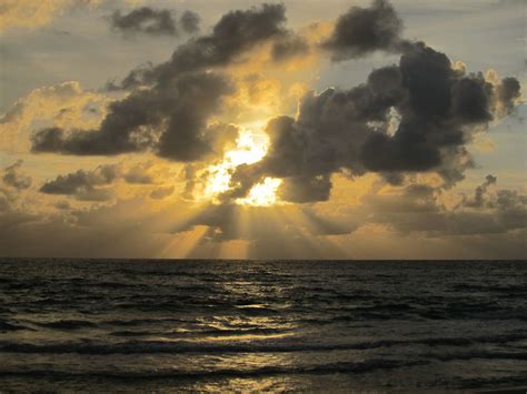 Sunrise On Delray Beach Florida Delray Beach Beach Sunrise