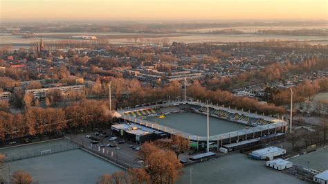 rkc waalwijk ontvangt psv  uitverkocht mandemakers stadion