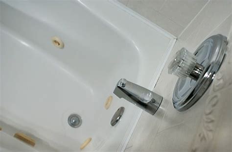 clean  whirlpool bathtub whirlpool bathtub clean bathtub