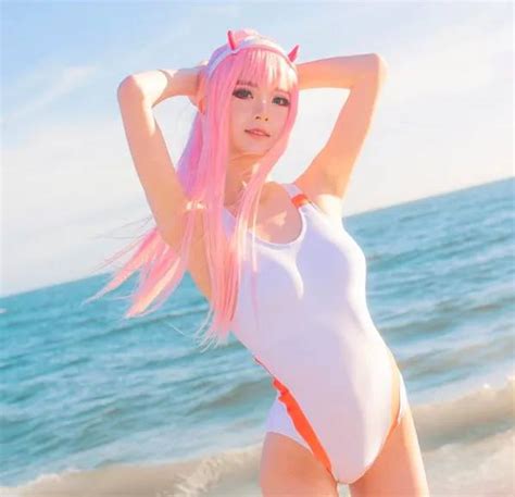 20 Best Cosplay Zero Two Darling In The Franxx Yang Paling Cantik