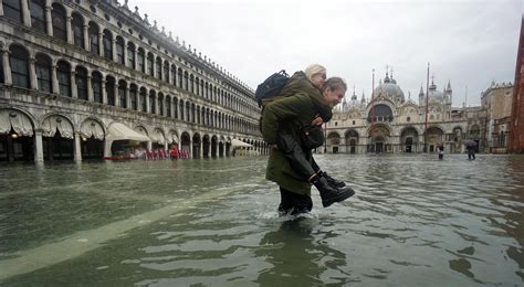 fotos asi esta venecia  el fenomeno de la marea alta perfil