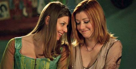 Tv S Very Best Depictions Of Lesbian Love Relationships Film Daily