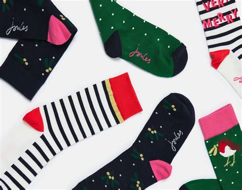 christmas socks    family  goodtoknow